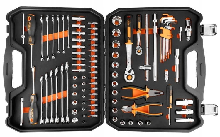ZESTAW KLUCZY NASADOWYCH CRV 1/2" 1/4" 95 ELEMENTÓW W PIANCE EVA NEO TOOLS